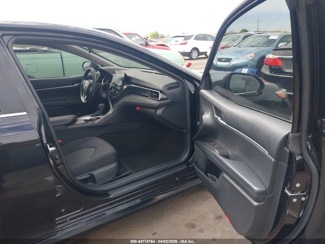 4T1C11AK5MU612575 Toyota CAMRY LE