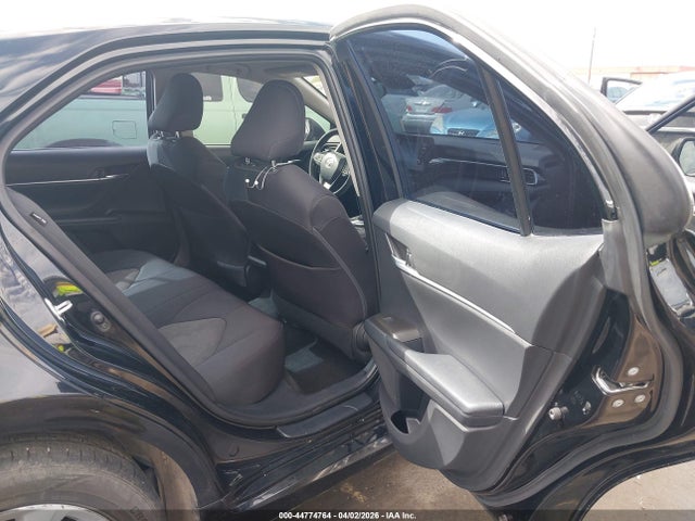 4T1C11AK5MU612575 Toyota CAMRY LE