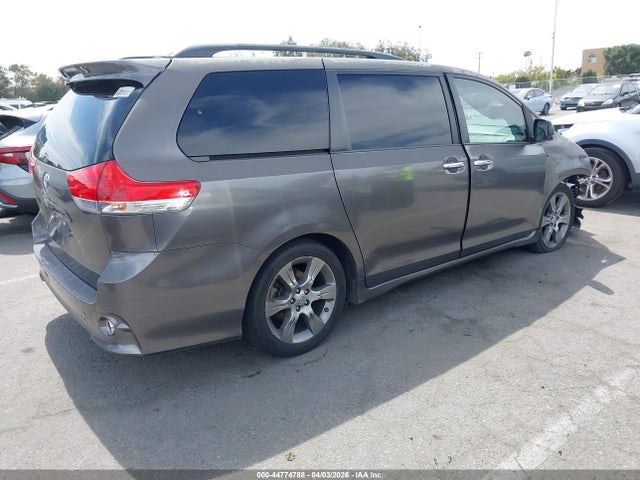 5TDXK3DC3ES517084 Toyota Sienna Se 8 Passenger