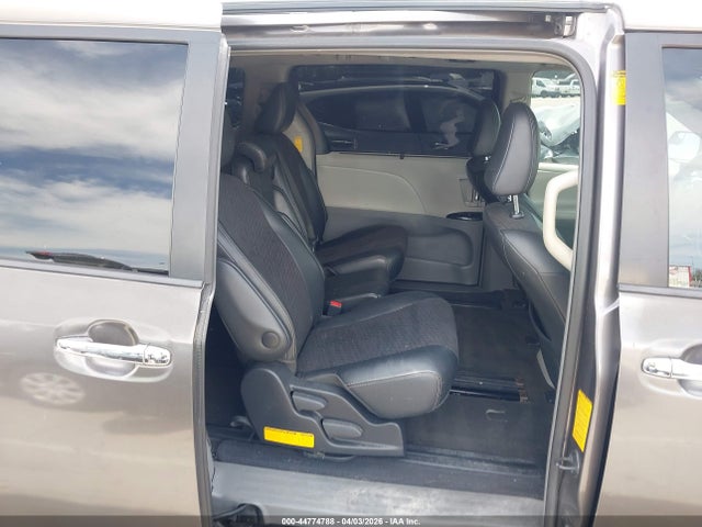 5TDXK3DC3ES517084 Toyota Sienna Se 8 Passenger