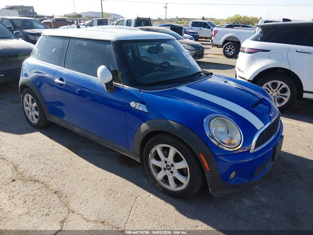 2010 MINI COOPER S WMWMF7C50ATZ73201