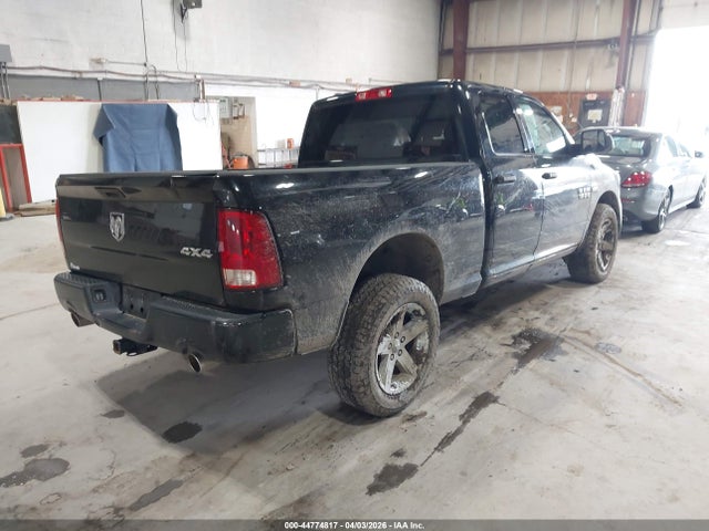 2013 RAM 1500 1C6RR7FT8DS572992 Photo 3
