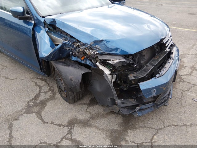 2017 Volkswagen Jetta 1.4t S მანქანა იყიდება აუქციონზე, vin: 3VW2B7AJ9HM353233, აუქციონის ნომერი: 44774831