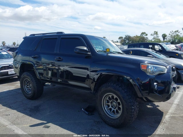 Toyota 4RUNNER SR5 2015 JTEBU5JR6F5228714 Image 13
