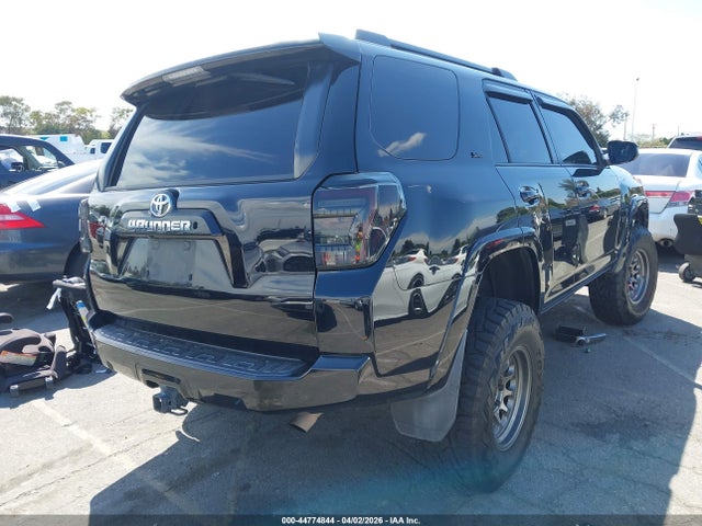 Toyota 4RUNNER SR5 2015 JTEBU5JR6F5228714 Image 4