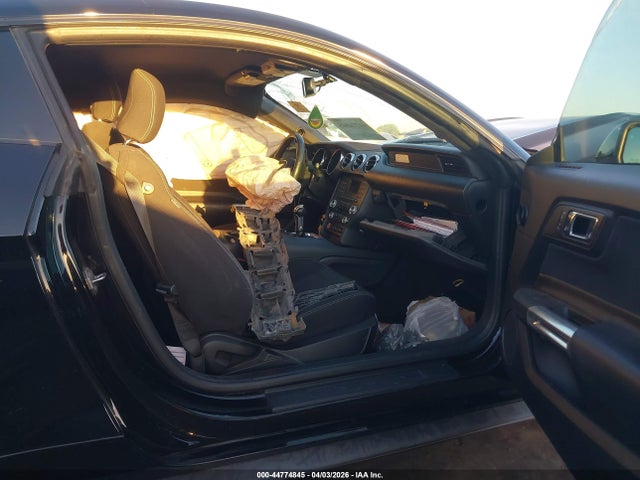 Ford Mustang V6 2017 1FA6P8AM3H5302862 Image 5