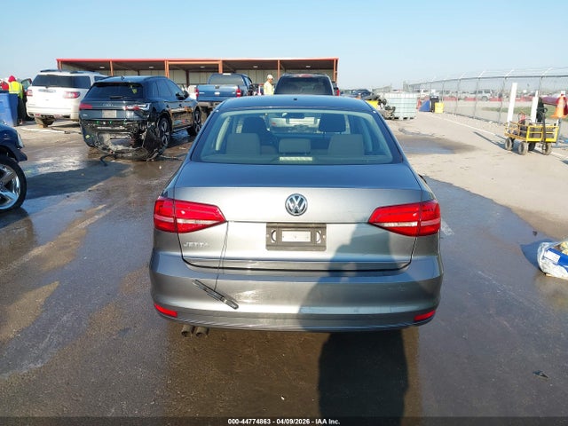 2015 Volkswagen Jetta 2.0l S მანქანა იყიდება აუქციონზე, vin: 3VW2K7AJ8FM412348, აუქციონის ნომერი: 44774863