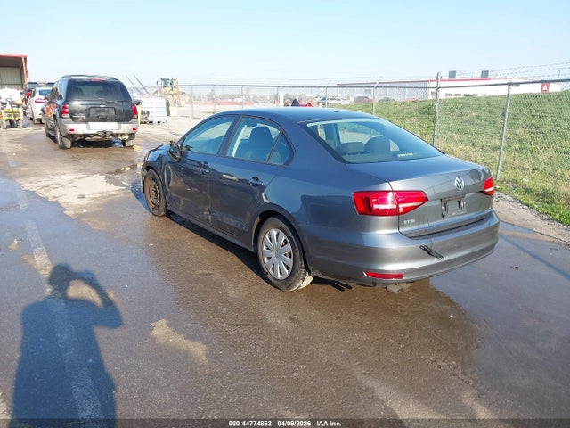 2015 Volkswagen Jetta 2.0l S მანქანა იყიდება აუქციონზე, vin: 3VW2K7AJ8FM412348, აუქციონის ნომერი: 44774863