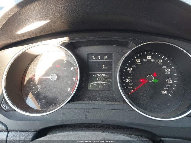 2015 Volkswagen Jetta 2.0l S მანქანა იყიდება აუქციონზე, vin: 3VW2K7AJ8FM412348, აუქციონის ნომერი: 44774863