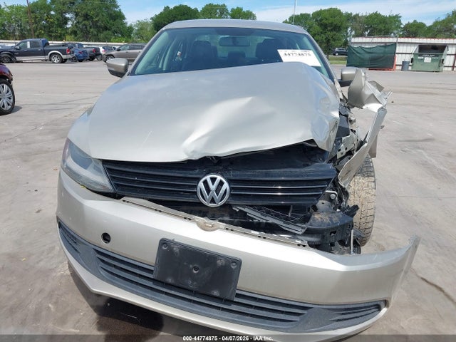 2014 Volkswagen Jetta 1.8t Se მანქანა იყიდება აუქციონზე, vin: 3VWD17AJXEM314626, აუქციონის ნომერი: 44774875
