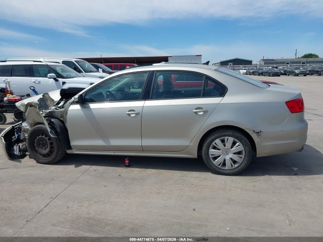 2014 Volkswagen Jetta 1.8t Se მანქანა იყიდება აუქციონზე, vin: 3VWD17AJXEM314626, აუქციონის ნომერი: 44774875