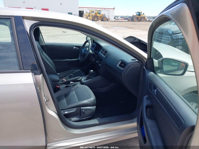 2014 Volkswagen Jetta 1.8t Se მანქანა იყიდება აუქციონზე, vin: 3VWD17AJXEM314626, აუქციონის ნომერი: 44774875
