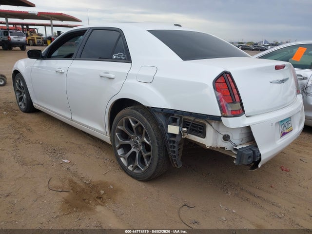 2014 CHRYSLER 300 2C3CCABT7EH301633 Photo 2