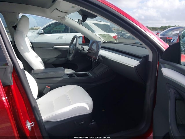 Продажа на аукционе авто 2024 Tesla Model Y Long Range Dual Motor All-wheel Drive, vin: 7SAYGDEE0RA257555, номер лота: 44774886