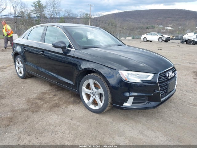 2019 AUDI A3 WAUBEGFF2KA098876
