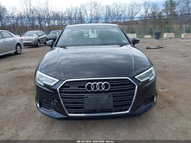 Продажа на аукционе авто 2019 Audi A3 45 Premium, vin: WAUBEGFF2KA098876, номер лота: 44774916