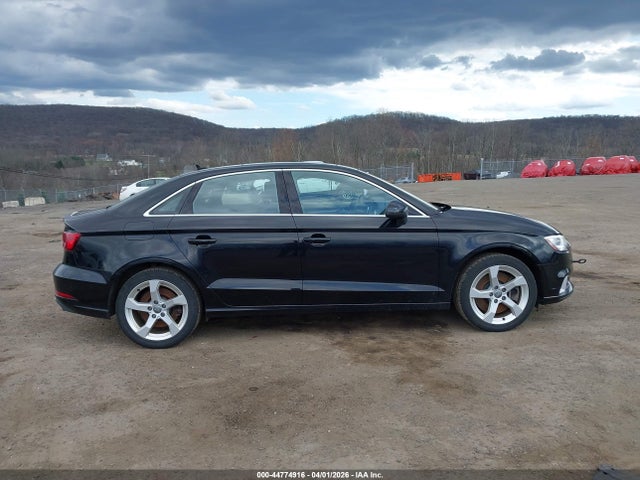 Продажа на аукционе авто 2019 Audi A3 45 Premium, vin: WAUBEGFF2KA098876, номер лота: 44774916