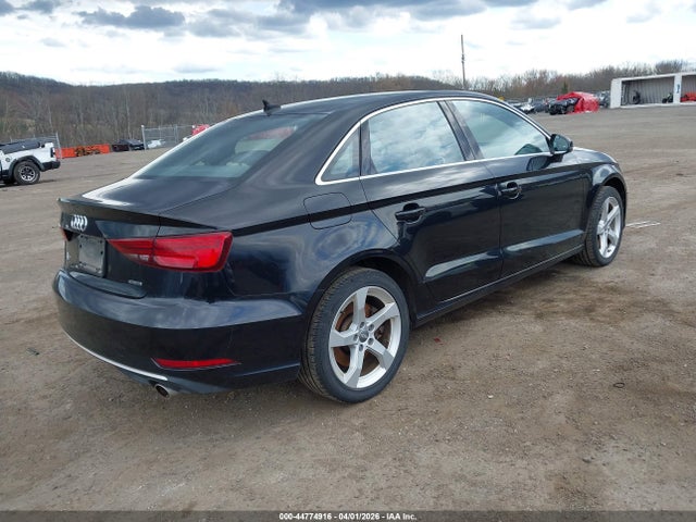 2019 AUDI A3 WAUBEGFF2KA098876 Photo 3