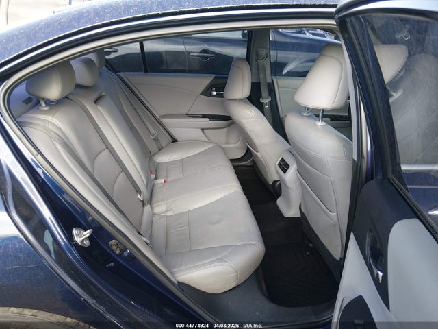 44774924 :رقم المزاد ، 1HGCR2F84GA115184 vin ، 2016 Honda Accord Ex-l مزاد بيع