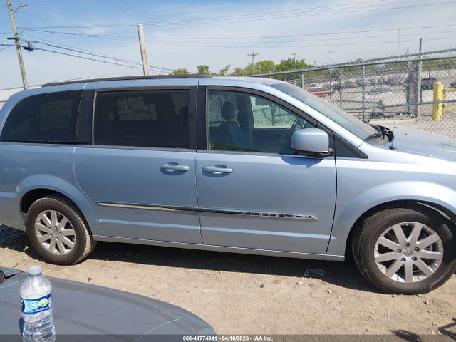 Продаж на аукціоні авто 2016 Chrysler Town & Country Touring, vin: 2C4RC1BG7GR231315, номер лоту: 44774941