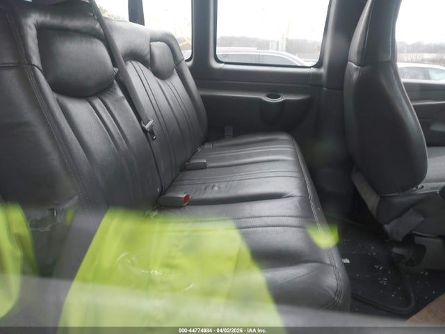 44774984 :رقم المزاد ، 1GAHG35U141156746 vin ، 2004 Chevrolet Express مزاد بيع