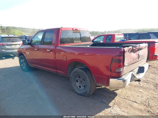 2015 RAM 1500 1C6RR6GGXFS529611 Photo 2