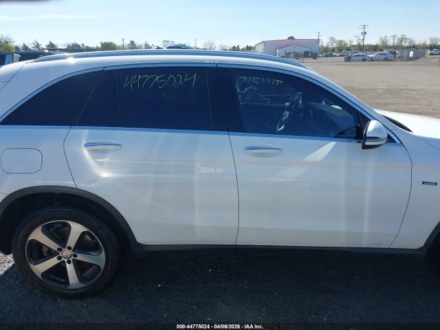 Продажа на аукционе авто 2016 Mercedes-benz Glc 300 4matic, vin: WDC0G4KB0GF041215, номер лота: 44775024