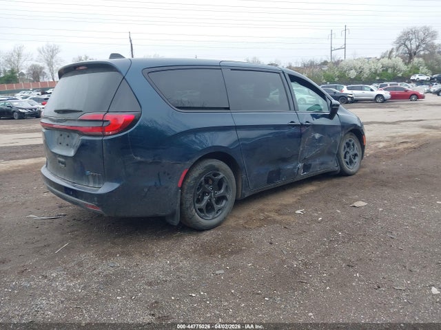 Продажа на аукционе авто 2023 Chrysler Pacifica Hybrid Limited, vin: 2C4RC1S74PR618839, номер лота: 44775026
