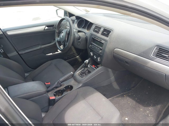 3VWD17AJ4FM418207 Volkswagen Jetta 1.8t Se