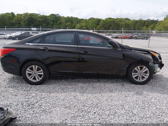 2013 Hyundai Sonata Gls მანქანა იყიდება აუქციონზე, vin: 5NPEB4AC3DH554383, აუქციონის ნომერი: 44775036