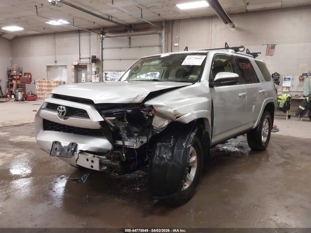 Продажа на аукционе авто 2015 Toyota 4runner Sr5, vin: JTEBU5JR7F5220525, номер лота: 44775049