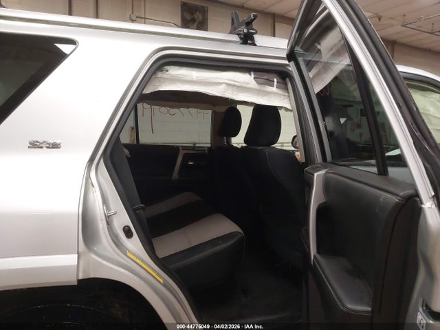 Продажа на аукционе авто 2015 Toyota 4runner Sr5, vin: JTEBU5JR7F5220525, номер лота: 44775049