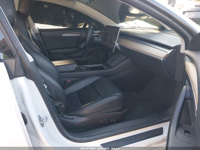 2021 TESLA MODEL 3 5YJ3E1EB6MF997379 Photo 4