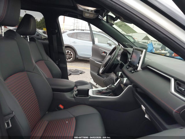 2022 TOYOTA RAV4 PRIME JTMEB3FV2ND078395 Photo 4