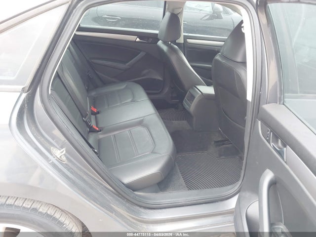 Aukcja sprzedaży 2015 Volkswagen Passat 1.8t Wolfsburg Edition, vin: 1VWAS7A32FC033067, numer aukcji: 44775115