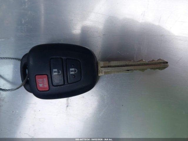 2018 TOYOTA RAV4 JTMZFREV6JD111841 Photo 10