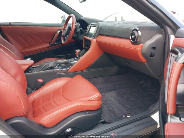 100000000017133WI Nissan Gt-r T-spec