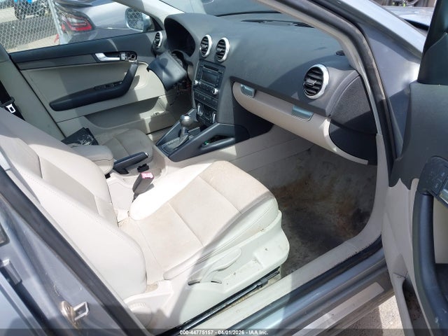 2012 AUDI A3 WAUBJAFM7CA138779 Photo 4