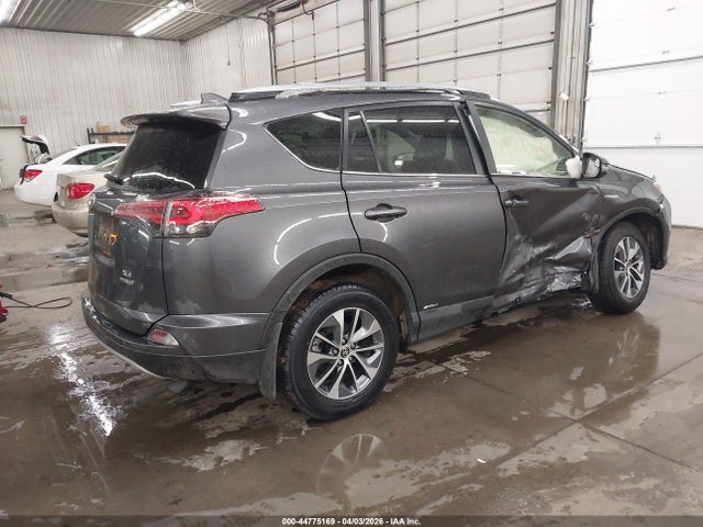 44775169 :رقم المزاد ، JTMRJREV9JD231213 vin ، 2018 Toyota Rav4 Hybrid Xle مزاد بيع