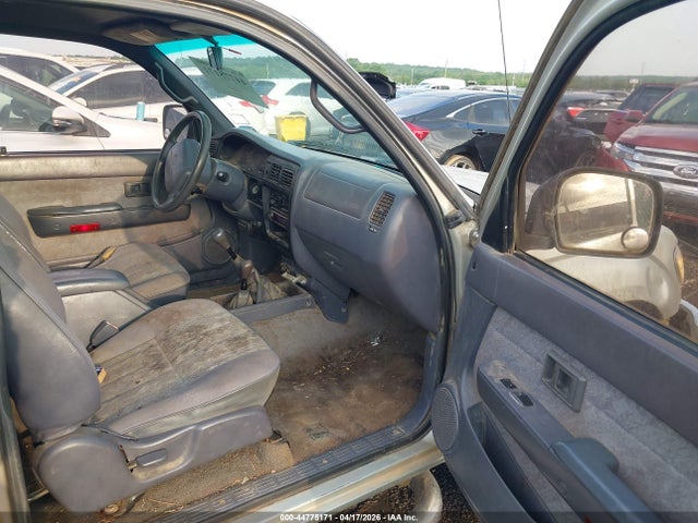 44775171 :رقم المزاد ، 4TAWN72N9YZ580655 vin ، 2000 Toyota Tacoma Base V6 مزاد بيع
