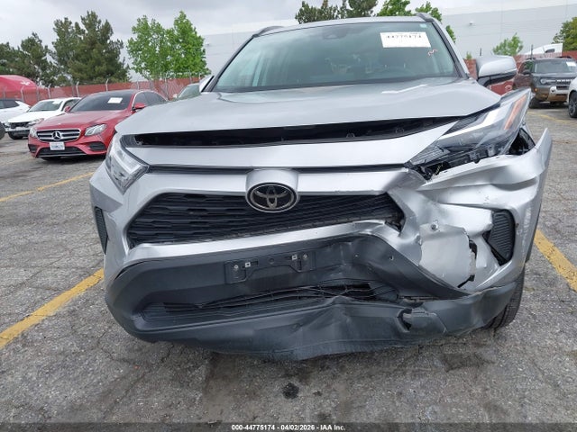 2T3P1RFV0PW330939 Toyota Rav4 Xle