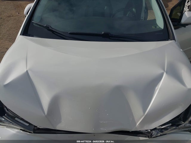 JTDKARFU9H3048434 Toyota Prius Three