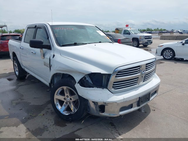 2015 RAM 1500 1C6RR6LT4FS762628