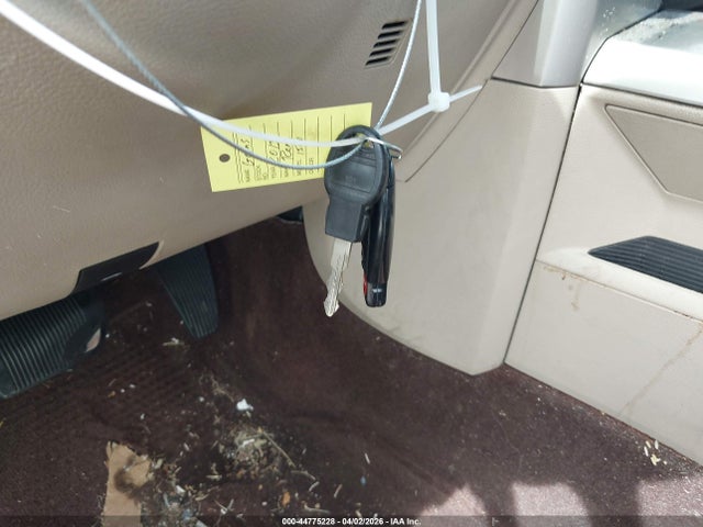 2015 RAM 1500 1C6RR6LT4FS762628 Photo 10