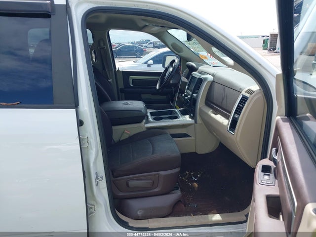 2015 RAM 1500 1C6RR6LT4FS762628 Photo 4