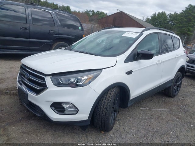 1FMCU9GD3KUA84871 Ford ESCAPE SE