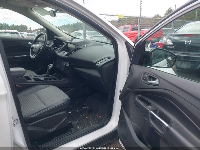 1FMCU9GD3KUA84871 Ford ESCAPE SE