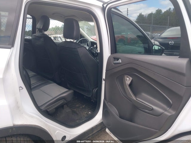 1FMCU9GD3KUA84871 Ford ESCAPE SE