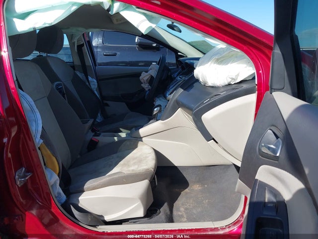 2013 Ford Focus Se მანქანა იყიდება აუქციონზე, vin: 1FADP3F28DL222643, აუქციონის ნომერი: 44775268