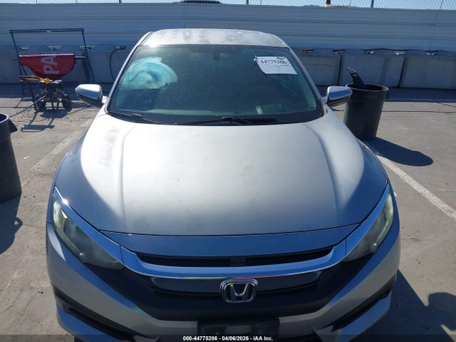 Honda Civic Lx 2018 2HGFC2F53JH527268 Image 12